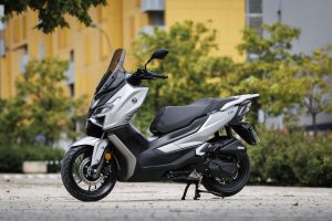 SR1 125_Esterne_Statiche_31